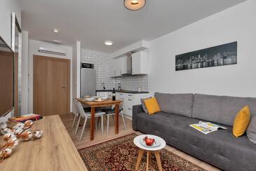 Appartamenti accanto al mare Tucepi, Macarsca - Makarska - 23256