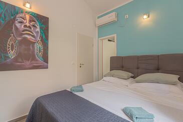 Apartmani s parkingom Bilo, Primošten - 23259