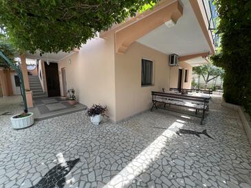 Apartments with parking space Dramalj, Crikvenica - 23261