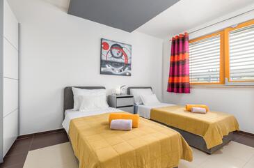 Apartmanok családok részére medencével Medulin - 23267