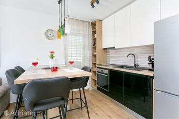 Apartmány s parkovištěm Seget Donji, Trogir - 23273