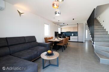Apartmanok parkolóhellyel Seget Donji, Trogir - 23273