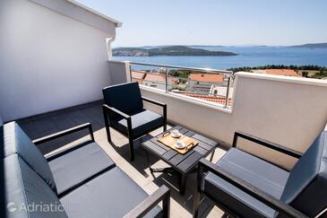 Apartmanok parkolóhellyel Seget Donji, Trogir - 23273