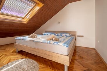 Apartmaji s parkingom Crikvenica - 23289