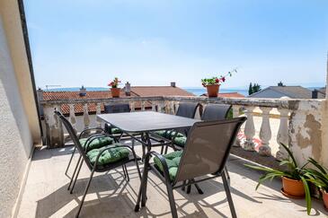 Apartmaji s parkingom Crikvenica - 23289