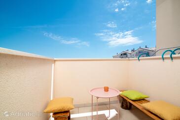 Apartments with parking space Pula - 23290