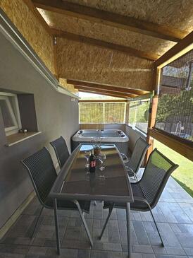 Ferienwohnungen mit Pool für Familien Sveti Martin, Sredisnja Istra - 23295