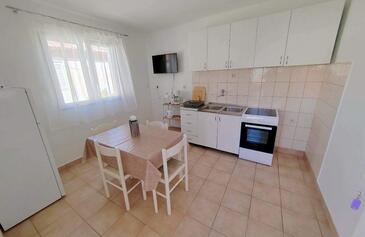 Lägenheter med parkering Rab - 23298