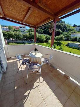 Ferienwohnungen mit Parkplatz Rab - 23298