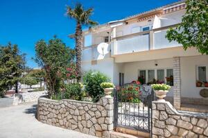 Apartmani s parkingom Povljana, Pag - 233