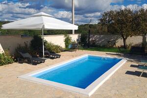 Family friendly house with a swimming pool Dazlina, Šibenik - 23303