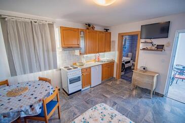 Двухкомнатный дом Дазлина - Dazlina, Шибеник - Šibenik (K-23303)