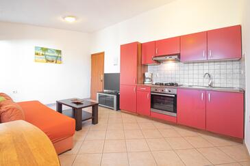 Appartamenti e camere con parcheggio Baska, Veglia - Krk - 23309