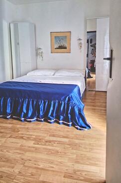 Apartmanok a tenger mellett Punat, Krk - 23310