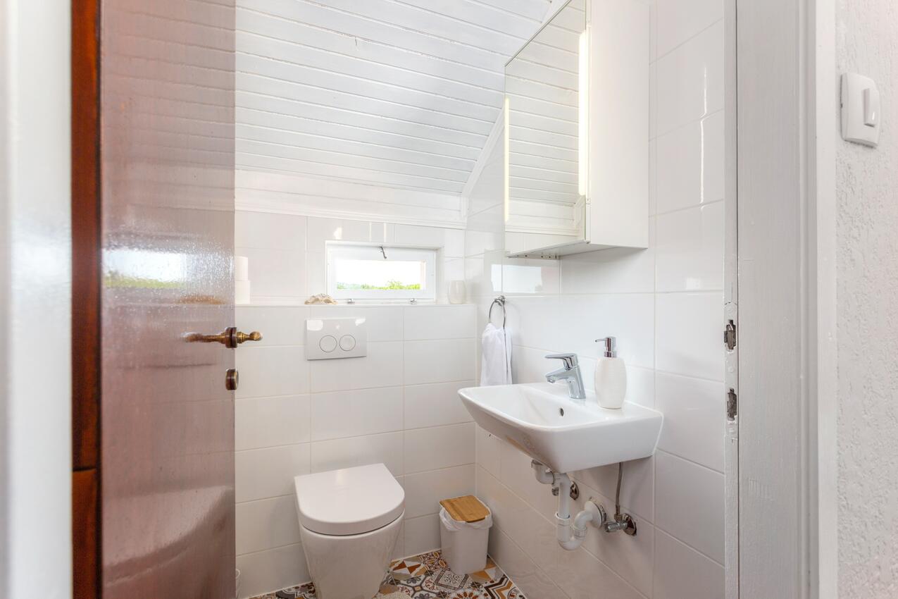 K-23314 - Private accommodation - Family friendly house with a swimming pool Risika, Krk