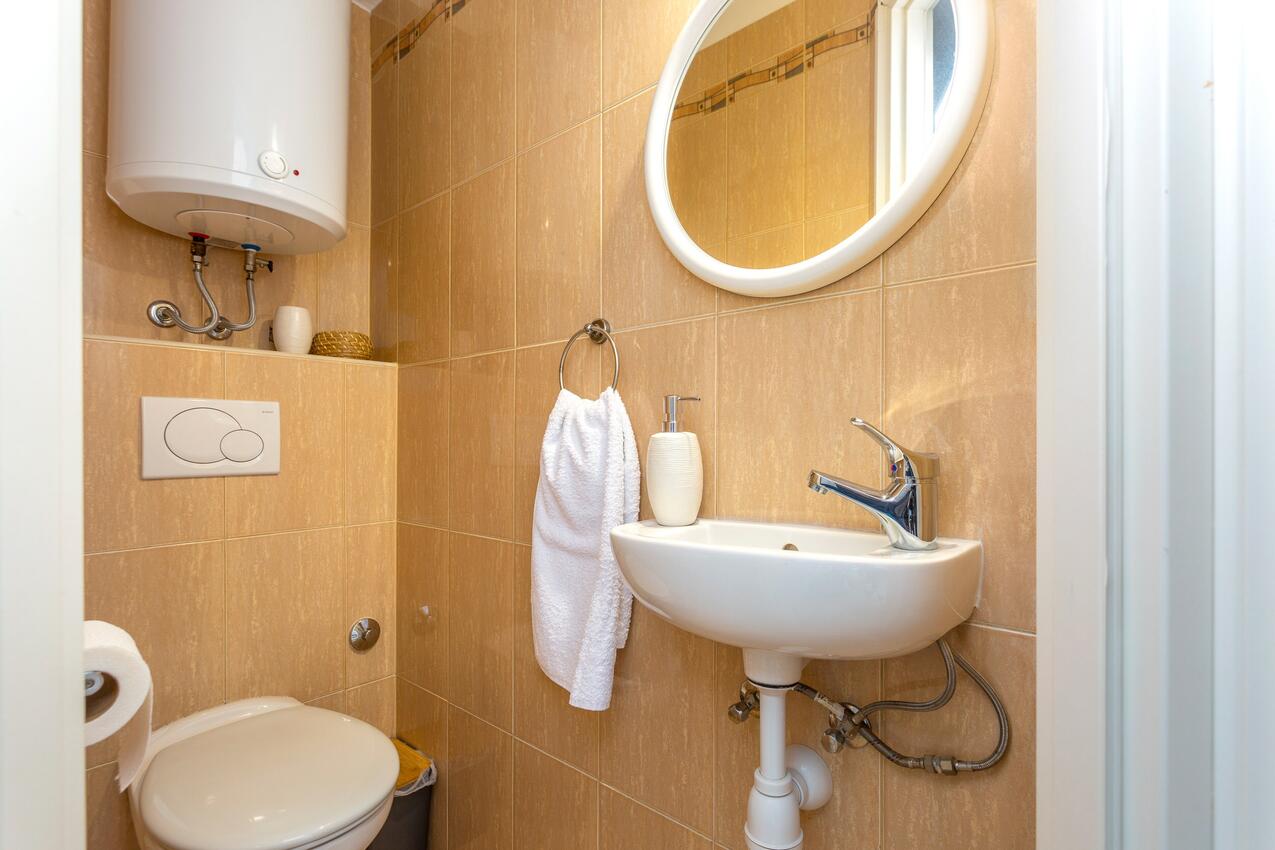 K-23314 - Private accommodation - Family friendly house with a swimming pool Risika, Krk