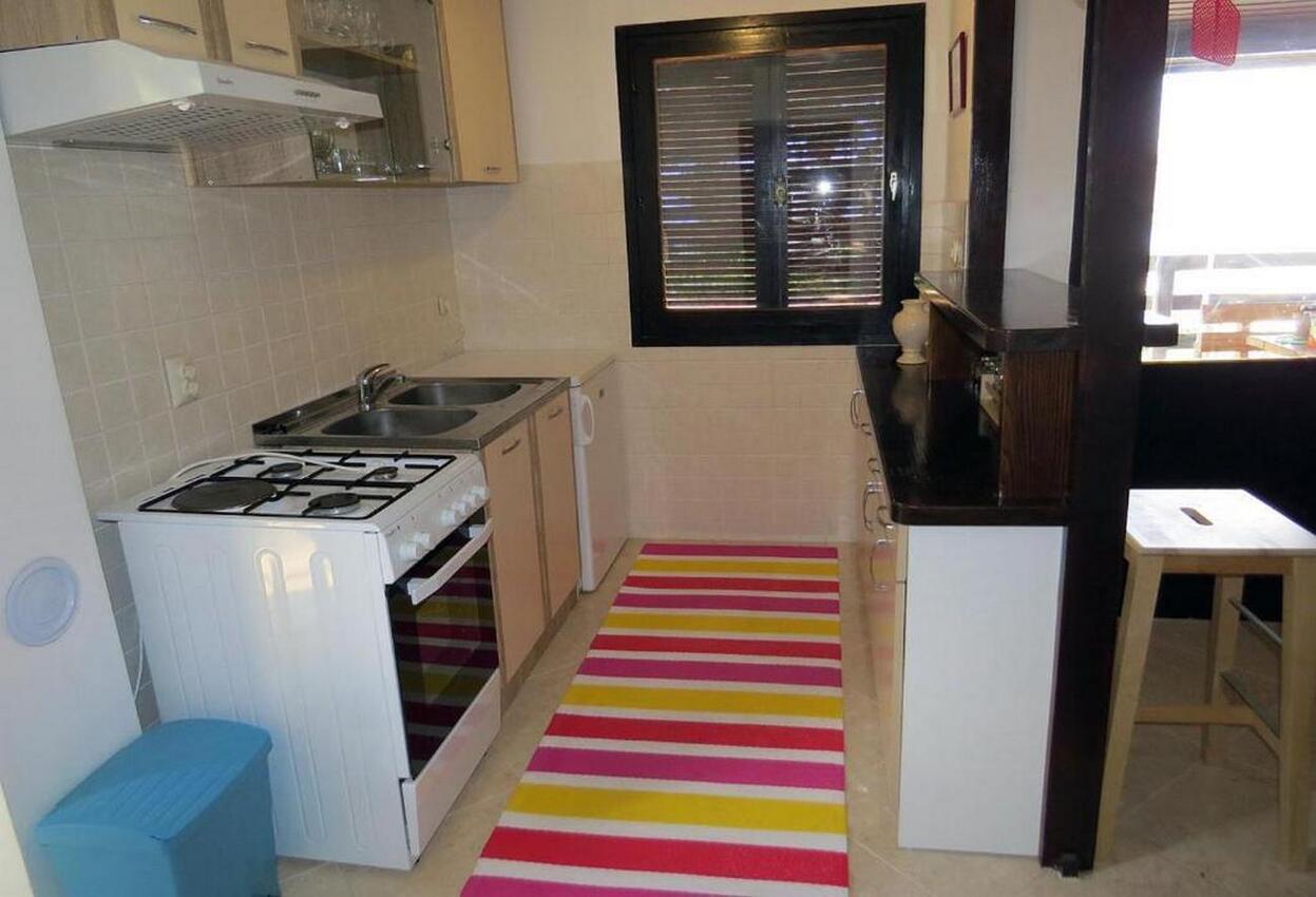 Ferienhaus mit Parkplatz Bast, Makarska - 23316