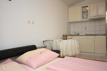 Apartmaji in sobe s parkingom Lovran, Opatija - 2332