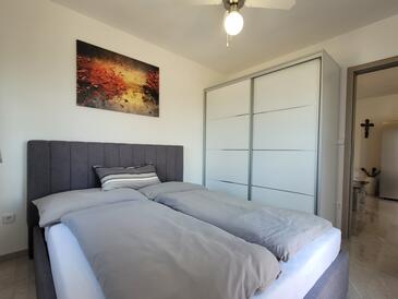 Ferienwohnungen mit Parkplatz Sveti Anton, Krk - 23321