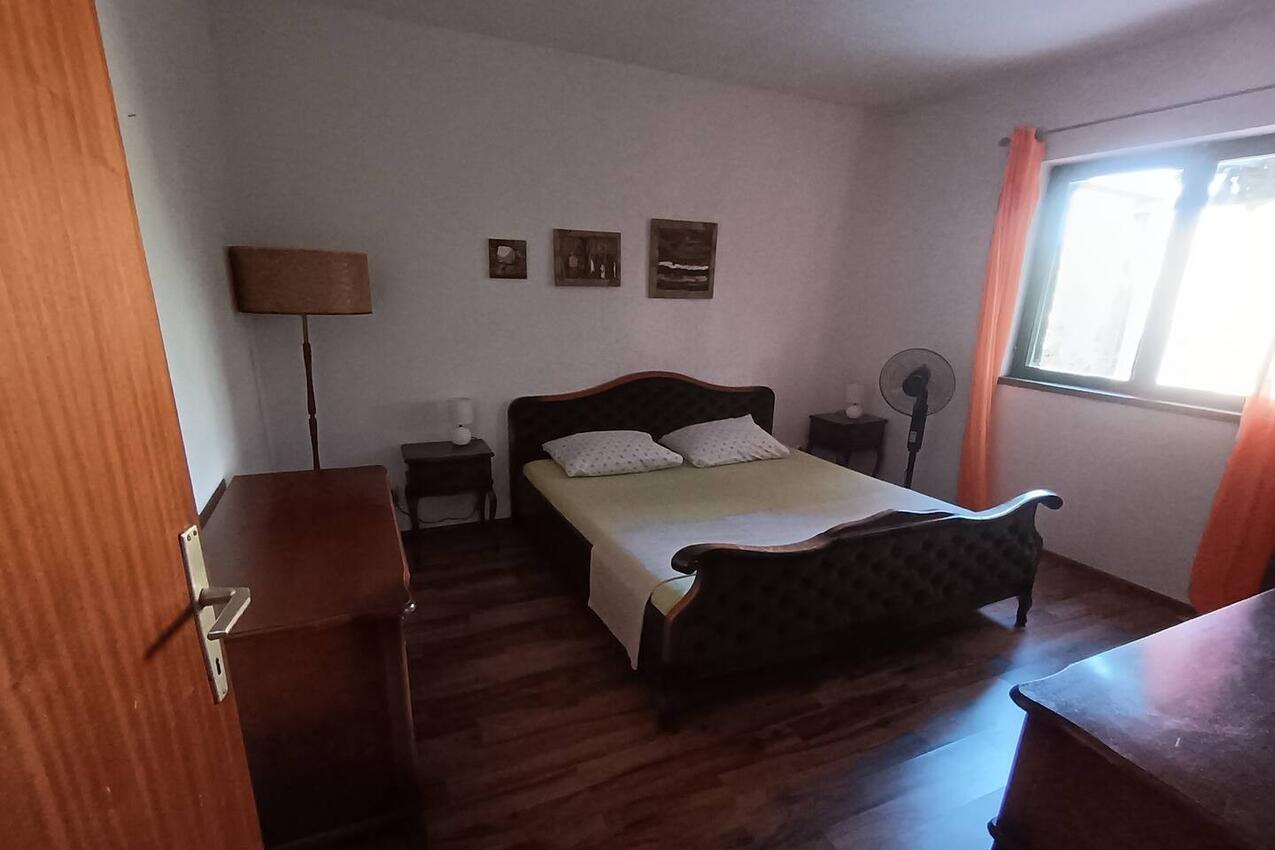 Ferienhaus am Meer Jezera, Murter - 23324