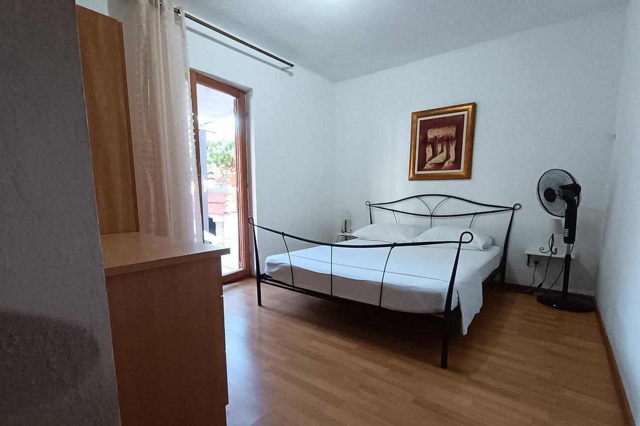 Ferienhaus am Meer Jezera, Murter - 23324