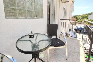 Szobák magán parkolóhellyel Baska, Krk - 23326