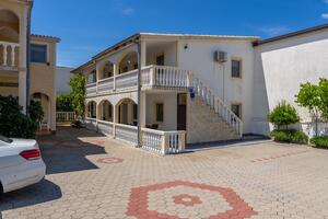 Ferienwohnungen am Meer Vir - 23334