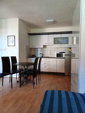 Apartmanok parkolóhellyel Vodice - 23346