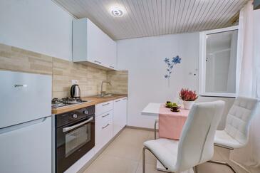 Apartmaji s parkingom Mali Lošinj, Lošinj - 23373