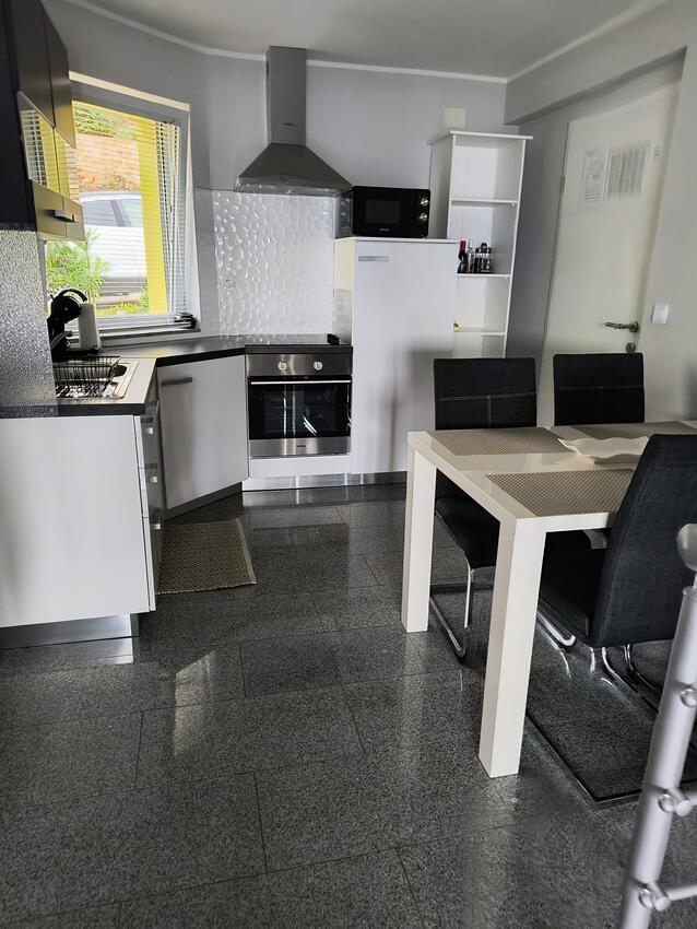 Apartmani s parkingom Plomin, Labin - 23374