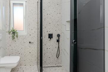 Apartments with balcony Vir, North Dalmatia