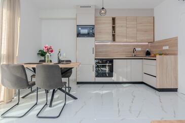 Apartments with balcony Vir, North Dalmatia