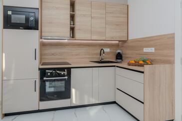 Apartments with balcony Vir, North Dalmatia