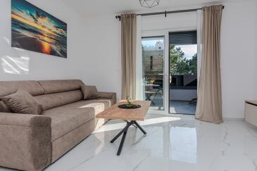 Apartments with balcony Vir, North Dalmatia
