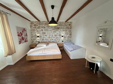 Casa con piscina per famiglia Mundanije, Arbe - Rab - 23393