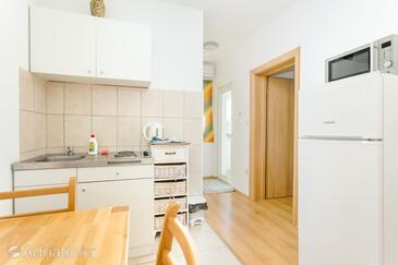 Apartments by the sea Mastrinka, Čiovo - 23399