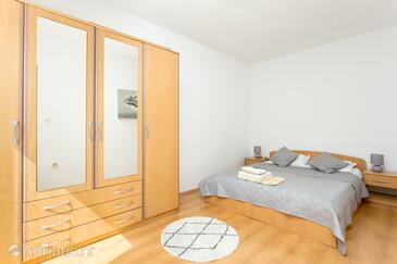 Apartments by the sea Mastrinka, Čiovo - 23399