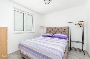 Apartmani uz more Rogoznica - 23414