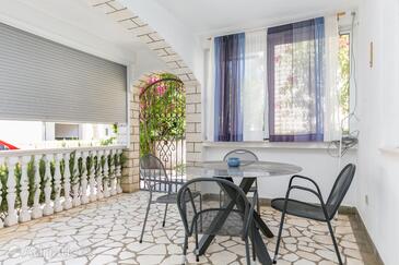 Apartmani uz more Rogoznica - 23414