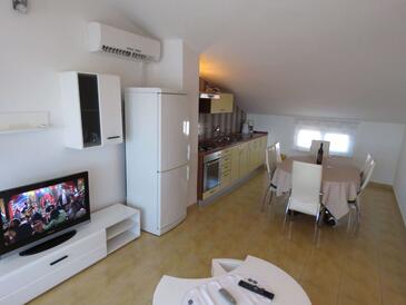 Leiligheter med parkering Biograd na Moru, Biograd - 23415