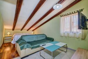 Appartamento di una stanza Lussinpiccolo - Mali Lošinj Appartamento di una stanza Lussinpiccolo - Mali Lošinj, Lussino - Lošinj (A-23418-c)