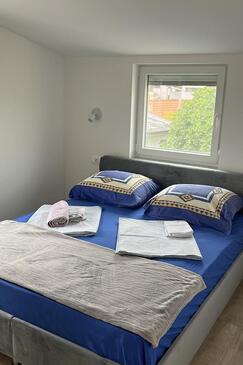 Apartmaji s parkingom Vir - 23444