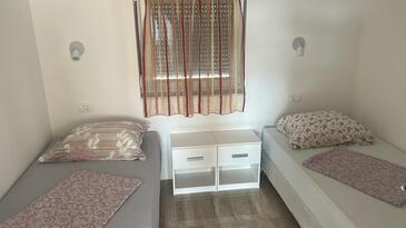 Apartmaji s parkingom Vir - 23444