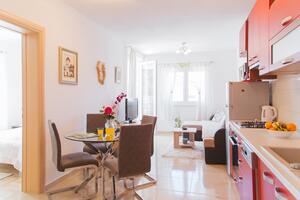 Dvoupokojový apartmán Seget Vranjica Dvoupokojový apartmán Seget Vranjica, Trogir (A-23461-b)