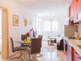 Seget Vranjica, Столовая в размещении типа apartment, WiFi.