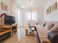 Seget Vranjica, Гостиная в размещении типа apartment, доступный кондиционер и WiFi.