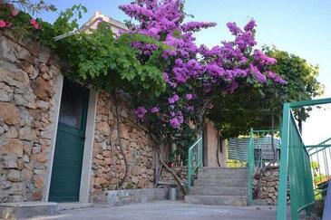 Ferienwohnungen Mit Parkplatz Murvica, Brac - 23462 - Brač