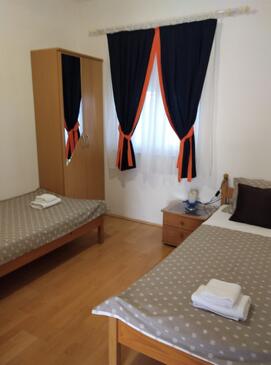 Ferienwohnungen am Meer Pasman - 23463