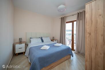 Ferienhaus mit Parkplatz Pakostane, Biograd - 23466