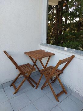 Apartmány a pokoje s parkovištěm  Banjol, Rab - 23468